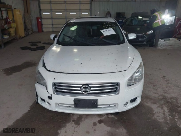 2014 Nissan Maxima 3.5 SV w/Premium Pkg with VIN 1N4AA5AP8EC499409, listed as a IAAI auction lot 41732697 with 117,202 mi miles. Bid and sale history available at carsss.com. Image 12.