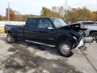 2000 Chevrolet Silverado 3500 z VIN 1GCHK33J5YF400969, wystawiony jako Copart lot #87955445 z przebiegiem 114 683 mil mil oraz Szkody całkowita. Historia ofert i sprzedaży dostępna na DreamBid. Obrazek 4.