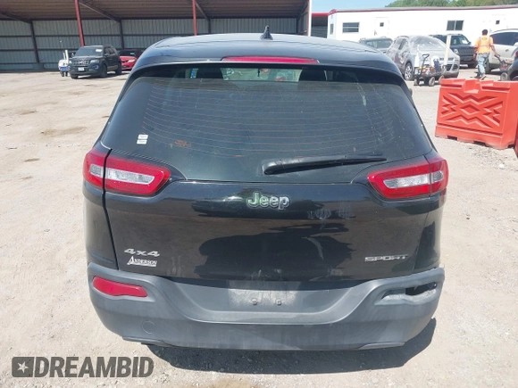 2015 Jeep Cherokee Sport z VIN 1C4PJMAB5FW533924, wystawiony jako IAAI lot #42245990 z przebiegiem 202 480 mil mil oraz . Historia ofert i sprzedaży dostępna na DreamBid. Obrazek 16.