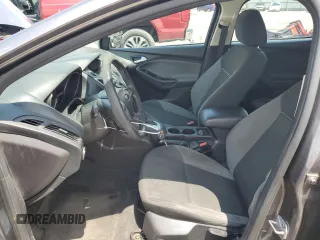 2014 Ford Focus SE z VIN 1FADP3K24EL160780, wystawiony jako Copart lot #57642995 z przebiegiem 121 462 mil mil oraz Szkoda całkowita • Salvage title. Historia ofert i sprzedaży dostępna na DreamBid. Obrazek 7.