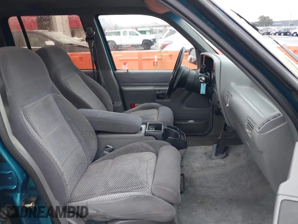 1994 Ford Explorer Eddie Bauer with VIN 1FMDU34X8RUB85544, listed as a IAAI auction lot 41136031 with Not provided miles and . Bid and sale history available at DreamBid. Image 5.