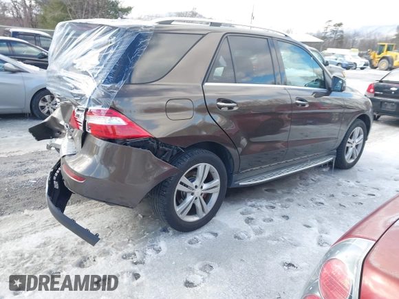 2013 Mercedes-Benz M 350 z VIN 4JGDA2EB7DA258502, wystawiony jako IAAI lot #41269991 z przebiegiem 140 182 mil mil oraz . Historia ofert i sprzedaży dostępna na DreamBid. Obrazek 4.
