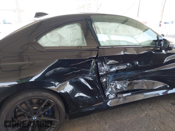 2022 BMW 2 Series M240i xDrive with VIN 3MW53CM02N8C51802, listed as a IAAI auction lot 42478351 with 16,695 mi miles and . Bid and sale history available at DreamBid. Image 6.