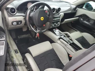 2010 Ferrari 599 z VIN ZFF60FCA0A0173683, wystawiony jako Copart lot #74913514 z przebiegiem Nie podano mil oraz Szkody całkowita. Historia ofert i sprzedaży dostępna na DreamBid. Obrazek 8.