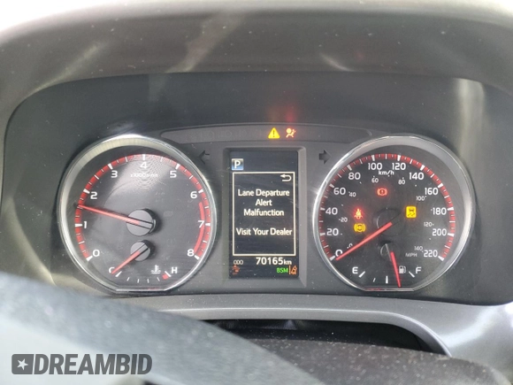 2018 Toyota RAV4 SE with VIN 2T3JFREV3JW806407, listed as a Copart auction lot 48980005 with 70,165 mi miles and Salvage title. Bid and sale history available at DreamBid. Image 9.