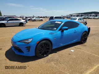 2019 Toyota 86 with VIN JF1ZNAA18K8702843, listed as a Copart auction lot 58932754 with 31,113 mi miles and Salvage Title. Bid and sale history available at carsss.com. Image 1.