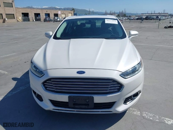 2013 Ford Fusion Energi Titanium with VIN 3FA6P0SU3DR273676, listed as a IAAI auction lot 41777822 with 189,283 mi miles. Bid and sale history available at carsss.com. Image 12.
