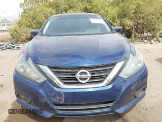 2018 Nissan Altima SV with VIN 1N4AL3AP0JC112456, listed as a IAAI auction lot 41871501 with 136,497 mi miles and . Bid and sale history available at carsss.com. Image 12.