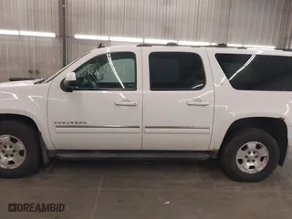 2013 Chevrolet Suburban LT with VIN 1GNSKJE74DR145680, listed as a IAAI auction lot 42114209 with 178,052 mi miles. Bid and sale history available at carsss.com. Image 15.
