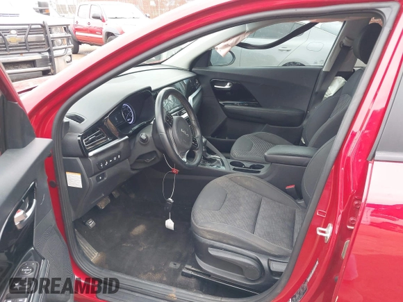 2022 Kia Niro LXS with VIN KNDCB3LC6N5524603, listed as a IAAI auction lot 41371264 with 104,130 mi miles. Bid and sale history available at carsss.com. Image 5.