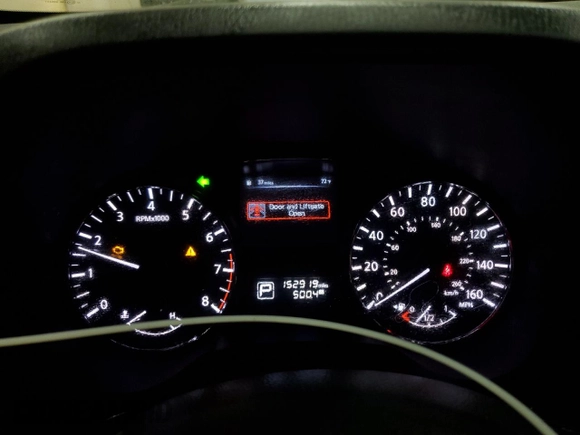 2014 Nissan Pathfinder Platinum with VIN 5N1AR2MN2EC670680, listed as a Copart auction lot 58600635 with 152,919 mi miles and Clean title. Bid and sale history available at DreamBid. Image 9.
