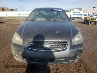 2005 Nissan Altima SE z VIN 1N4BL11D95N466730, wystawiony jako Copart lot #46730555 z przebiegiem Nie podano mil oraz Czysty tytuł • Clean title. Historia ofert i sprzedaży dostępna na DreamBid. Obrazek 5.