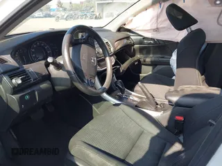 2014 Honda Accord Sport with VIN 1HGCR2F52EA190114, listed as a IAAI auction lot 39922328 with 168,814 mi miles and . Bid and sale history available at carsss.com. Image 5.
