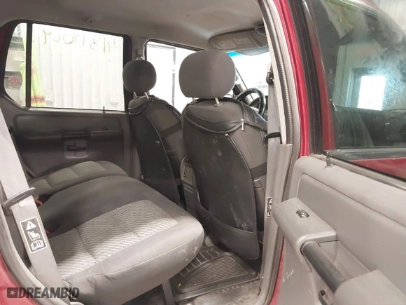 2004 Ford Explorer Sport Trac XLS with VIN 1FMZU77K64UA09405, listed as a IAAI auction lot 41817069 with 1 mi miles. Bid and sale history available at carsss.com. Image 8.