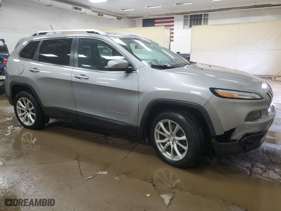 2014 Jeep Cherokee Limited with VIN 1C4PJMDS4EW132407, listed as a Copart auction lot 42205565 with 105,712 mi miles and Clean Title. Bid and sale history available at carsss.com. Image 4.