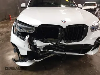 2022 BMW X5 M50i with VIN 5UXJU4C01N9M81857, listed as a IAAI auction lot 41592857 with 15,122 mi miles. Bid and sale history available at carsss.com. Image 6.