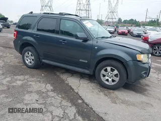 2008 Ford Escape Limited с VIN 1FMCU041X8KA05576, выставлен на аукционе IAAI как лот 42267042 с пробегом 155 659 миль миль и . История ставок и продаж доступна на DreamBid. Изображение 1.
