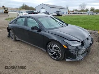 2023 Hyundai Ioniq 6 Preferred z VIN KMHM34AC5PA030233, wystawiony jako Copart lot #51842154 z przebiegiem 13 451 mil mil oraz . Historia ofert i sprzedaży dostępna na DreamBid. Obrazek 4.