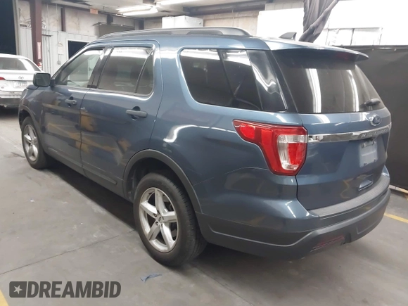 2018 Ford Explorer z VIN 1FM5K7B84JGA88972, wystawiony jako IAAI lot #42737366 z przebiegiem 162 115 mil mil oraz . Historia ofert i sprzedaży dostępna na DreamBid. Obrazek 3.