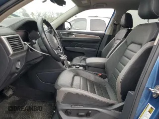 2021 Volkswagen Atlas SEL Premium z VIN 1V2TR2CA8MC535700, wystawiony jako Copart lot #80538034 z przebiegiem 82 093 mil mil oraz Szkoda całkowita • Salvage title. Historia ofert i sprzedaży dostępna na DreamBid. Obrazek 7.