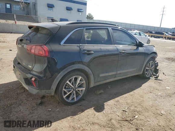 2022 Kia Niro Touring SE with VIN KNDCC3LC9N5532434, listed as a Copart auction lot 82159014 with 37,923 mi miles and Salvage Title. Bid and sale history available at carsss.com. Image 3.