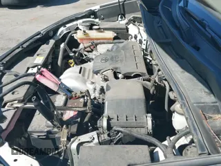 2018 Toyota RAV4 SE z VIN JTMNFREVXJJ733844, wystawiony jako IAAI lot #43034136 z przebiegiem 123 163 mil mil oraz . Historia ofert i sprzedaży dostępna na DreamBid. Obrazek 19.