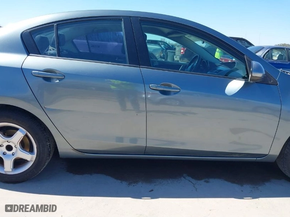 2012 Mazda Mazda3 i Sport with VIN JM1BL1UF2C1523636, listed as a IAAI auction lot 41668391 with NaN miles. Bid and sale history available at carsss.com. Image 14.