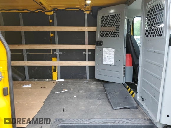 2021 Ford Transit Cargo с VIN 1FTBR1Y89MKA47021, выставлен на аукционе Copart как лот 54620305 с пробегом 59 789 миль миль и Списание • Salvage title. История ставок и продаж доступна на DreamBid. Изображение 11.