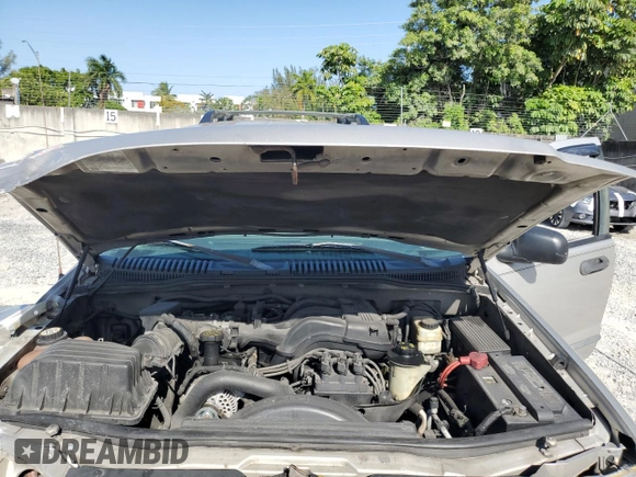 2005 Ford Explorer XLS with VIN 1FMZU62K25ZA77609, listed as a Copart auction lot 52037695 with 132,373 mi miles and Salvage Title. Bid and sale history available at DreamBid. Image 12.