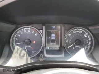 2019 Toyota Tacoma 4WD SR with VIN 5TFCZ5AN1KX206478, listed as a Copart auction lot 51000035 with 113,497 mi miles and Salvage Title. Bid and sale history available at carsss.com. Image 9.