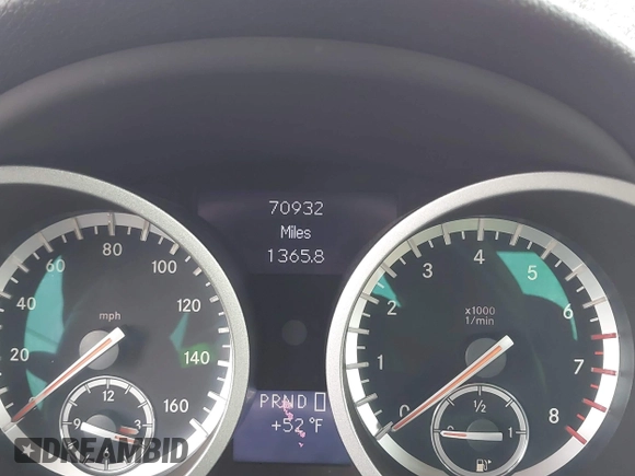 2009 Mercedes-Benz SLK-Class 3.0L with VIN WDBWK54F69F191027, listed as a IAAI auction lot 41809020 with 70,932 mi miles. Bid and sale history available at carsss.com. Image 15.