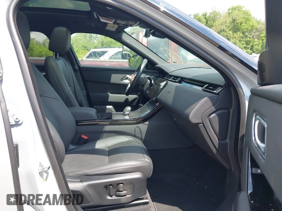 2025 Land Rover Range Rover Velar Dynamic SE with VIN SALYL2EX1SA394559, listed as a IAAI auction lot 42262198 with 17,470 mi miles and . Bid and sale history available at DreamBid. Image 5.