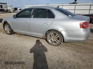 2006 Volkswagen Jetta 1.9L TDI z VIN 3VWDT71KX6M028862, wystawiony jako Copart lot #42158475 z przebiegiem 288 183 mil mil oraz Czysty tytuł • Clean title. Historia ofert i sprzedaży dostępna na DreamBid. Obrazek 2.