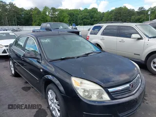 2007 Saturn Aura XE z VIN 1G8ZS57N17F197911, wystawiony jako IAAI lot #42262722 z przebiegiem 179 151 mil mil oraz . Historia ofert i sprzedaży dostępna na DreamBid. Obrazek 1.