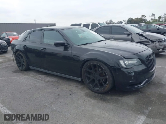 2015 Chrysler 300 S z VIN 2C3CCABG5FH766299, wystawiony jako IAAI lot #42252742 z przebiegiem 146 255 mil mil oraz . Historia ofert i sprzedaży dostępna na DreamBid. Obrazek 1.