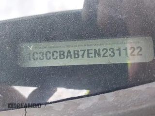 2014 Chrysler 200 LX z VIN 1C3CCBAB7EN231122, wystawiony jako IAAI lot #42375906 z przebiegiem 197 000 mil mil oraz . Historia ofert i sprzedaży dostępna na DreamBid. Obrazek 9.