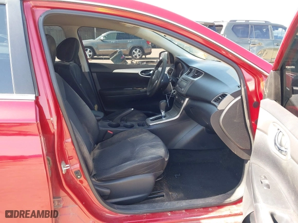 2014 Nissan Sentra SR with VIN 3N1AB7AP7EL624331, listed as a IAAI auction lot 41887132 with 207,557 mi miles. Bid and sale history available at carsss.com. Image 5.
