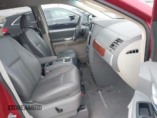 2008 Chrysler Town & Country Touring with VIN 2A8HR54P08R823776, listed as a IAAI auction lot 42099830 with 146,313 mi miles. Bid and sale history available at carsss.com. Image 5.
