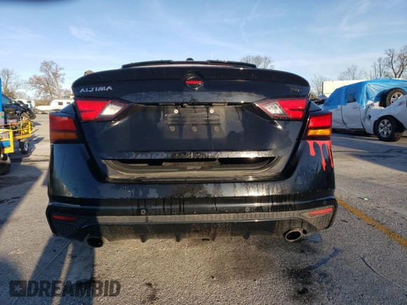 2019 Nissan Altima 2.5 SV with VIN 1N4BL4DV4KC123871, listed as a Copart auction lot 84295754 with 113,720 mi miles and Salvage Title. Bid and sale history available at carsss.com. Image 6.