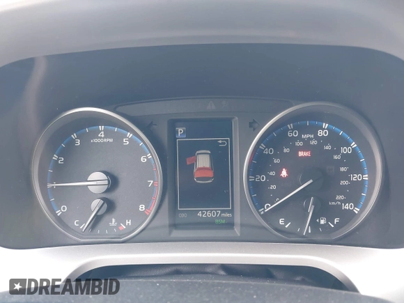 2018 Toyota RAV4 XLE with VIN JTMWFREV4JJ753365, listed as a IAAI auction lot 42550177 with 42,607 mi miles and . Bid and sale history available at DreamBid. Image 7.