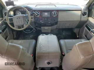 2008 Ford F-250 XL с VIN 1FTSW21R68ED59481, выставлен на аукционе Copart как лот 60091695 с пробегом 279 041 миль миль и Списание • Salvage title. История ставок и продаж доступна на DreamBid. Изображение 8.