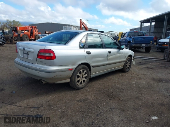 2000 Volvo S40 с VIN YV1VS2555YF537112, выставлен на аукционе IAAI как лот 41421614 с пробегом 79 308 миль миль и . История ставок и продаж доступна на DreamBid. Изображение 4.