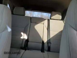 2016 Kia Sorento LX z VIN 5XYPGDA55GG114138, wystawiony jako Copart lot #45739435 z przebiegiem 100 010 mil mil oraz Szkoda całkowita • Salvage title. Historia ofert i sprzedaży dostępna na DreamBid. Obrazek 10.