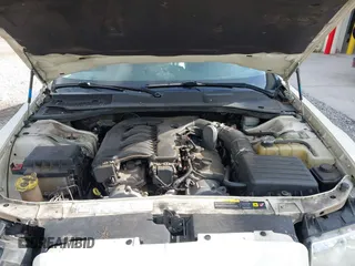 2006 Chrysler 300 Touring z VIN 2C3KA53G56H152229, wystawiony jako IAAI lot #42271740 z przebiegiem 149 740 mil mil oraz . Historia ofert i sprzedaży dostępna na DreamBid. Obrazek 10.