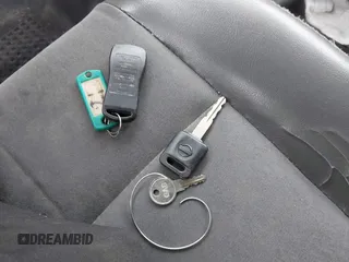 2017 Nissan NV Cargo SV z VIN 1N6BF0LY1HN803470, wystawiony jako IAAI lot #41729980 z przebiegiem 93 919 mil mil oraz . Historia ofert i sprzedaży dostępna na DreamBid. Obrazek 11.