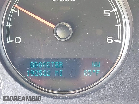 2010 Chevrolet Tahoe LT z VIN 1GNUKBE04AR194729, wystawiony jako IAAI lot #42408855 z przebiegiem 192 532 mil mil oraz . Historia ofert i sprzedaży dostępna na DreamBid. Obrazek 15.