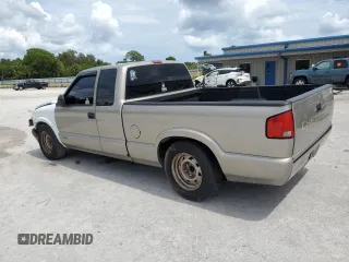 2001 Chevrolet S-10 LS with VIN 1GCCS19501K161711, listed as a Copart auction lot 69630884 with 318,975 mi miles and Salvage Title. Bid and sale history available at DreamBid. Image 2.