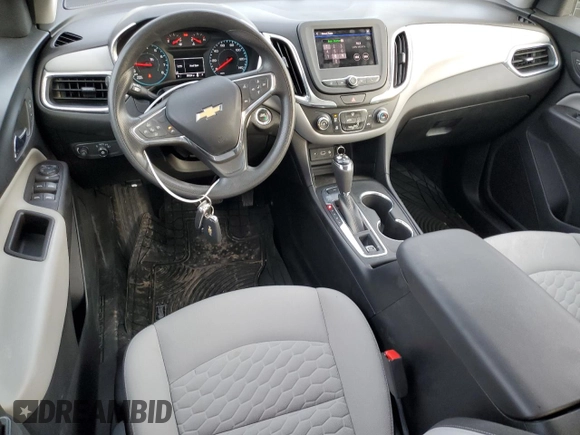2020 Chevrolet Equinox LS z VIN 2GNAXSEV0L6202582, wystawiony jako Copart lot #84821374 z przebiegiem 56 524 mil mil oraz Szkoda całkowita • Salvage title. Historia ofert i sprzedaży dostępna na DreamBid. Obrazek 8.