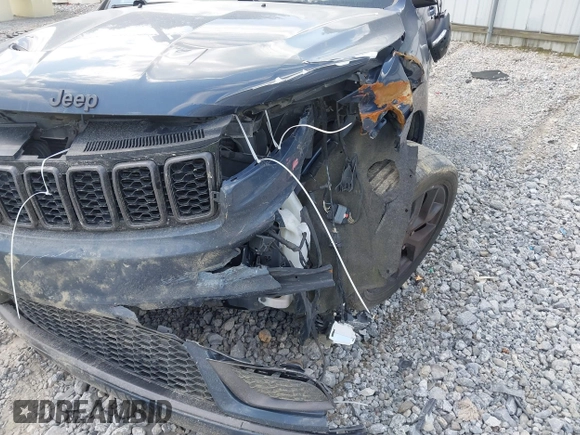 2020 Jeep Grand Cherokee Limited z VIN 1C4RJFBG8LC291819, wystawiony jako IAAI lot #41508397 z przebiegiem 80 323 mil mil oraz . Historia ofert i sprzedaży dostępna na DreamBid. Obrazek 6.