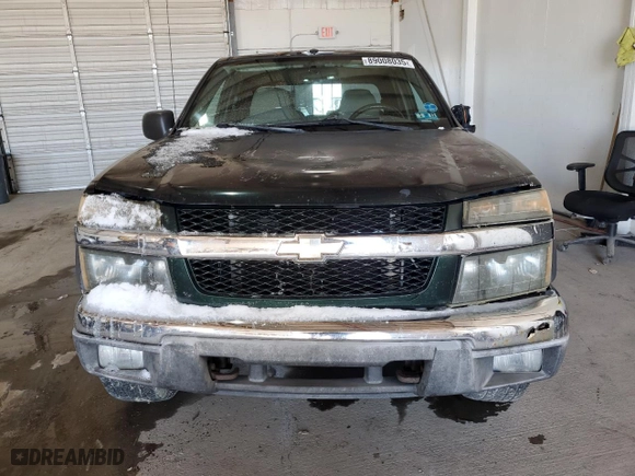 2005 Chevrolet Colorado 1SF LS Z71 with VIN 1GCDT136658124524, listed as a Copart auction lot 89008035 with 247,984 mi miles and Salvage Title. Bid and sale history available at carsss.com. Image 5.